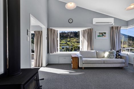 Photo of property in 8 Tainui Street, Mokau, 4376