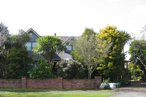 Photo of property in 12 Elder Grove, Whalers Gate, New Plymouth, 4310