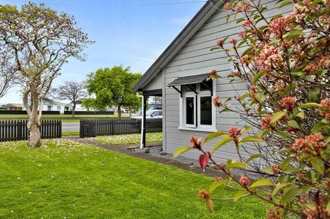 Photo of property in 407 Waihi Road, Normanby, Hawera, 4614