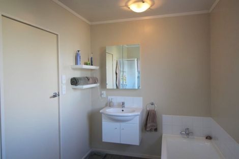 Photo of property in 48 Ashworth Street, Alexandra, 9320