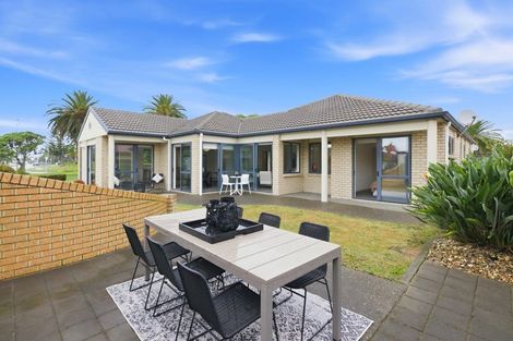 Photo of property in 2 Beachwater Drive, Papamoa Beach, Papamoa, 3118