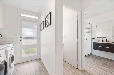 Photo of property in 52o Pilkington Road, Panmure, Auckland, 1072