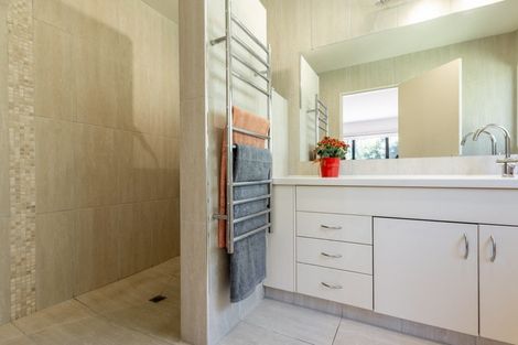 Photo of property in 116 Puketapu Road, Taradale, Napier, 4112