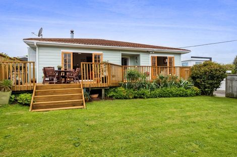 Photo of property in 13 Chilman Street, Strandon, New Plymouth, 4312