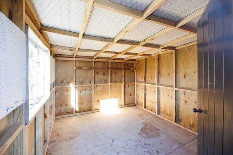 Photo of property in 6 Atlantic Drive, Fitzherbert, Palmerston North, 4410