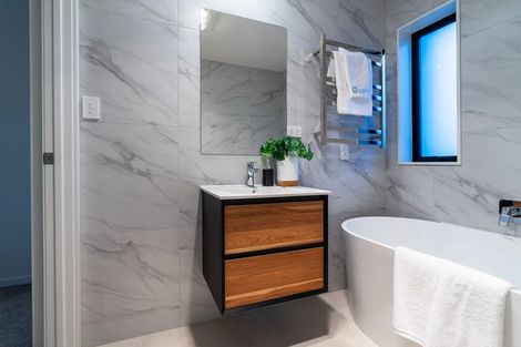 Photo of property in 8 Papai Lane, Massey, Auckland, 0614