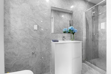 Photo of property in 102b Fitzroy Street, Papatoetoe, Auckland, 2104