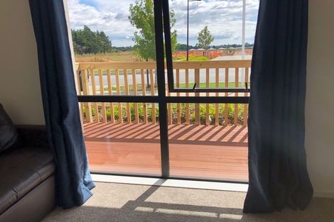 Photo of property in 25 Kahui Parade, Karaka, Papakura, 2113