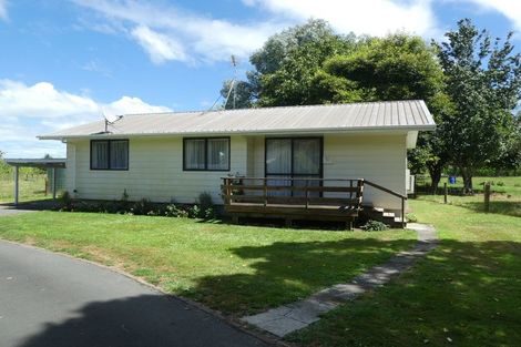Photo of property in 2/24 Middle Road, Havelock North, 4130