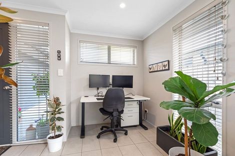 Photo of property in 6 Rire Hau Lane, Pyes Pa, Tauranga, 3112