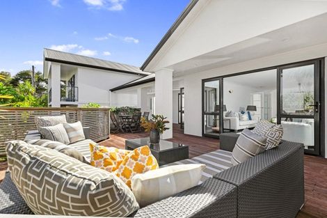 Photo of property in 11 The Close, Greenhithe, Auckland, 0632