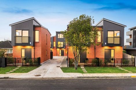 Photo of property in 6/45 Smythe Road, Henderson, Auckland, 0612