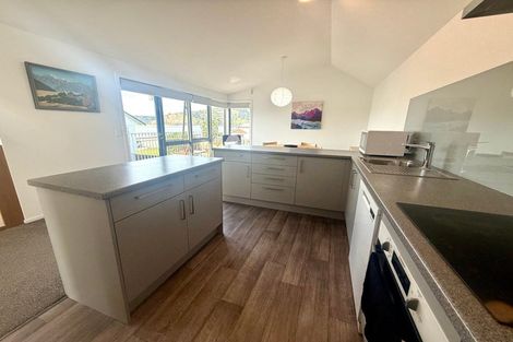 Photo of property in 2/79 Beachville Road, Redcliffs, Christchurch, 8081