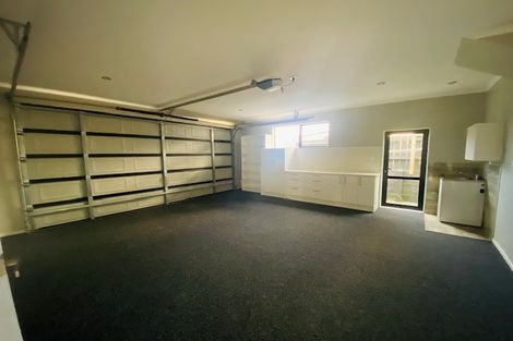 Photo of property in 31 Te Aramanu Crescent, Papakura, 2110