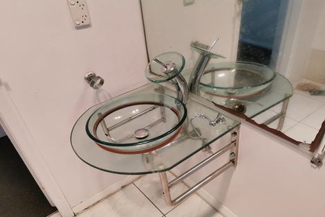 Photo of property in 42 Kamahi Street, Stokes Valley, Lower Hutt, 5019