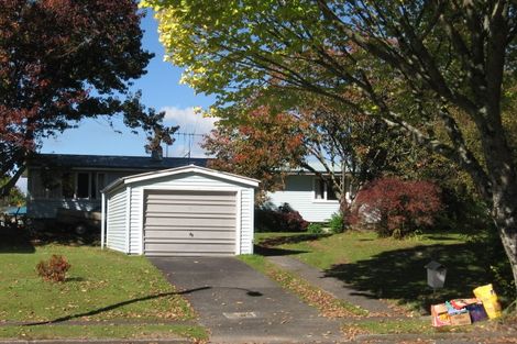 Photo of property in 7 Dunkeld Place, Tokoroa, 3420