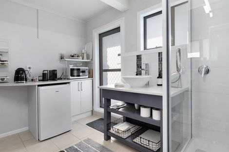 Photo of property in 8 Seaview Road, Otumoetai, Tauranga, 3110