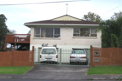 Photo of property in 337 Royal Road, Massey, Auckland, 0614