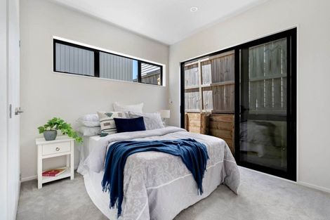 Photo of property in 16b Goodfellow Lane, Flat Bush, Auckland, 2019