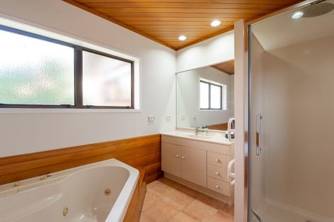 Photo of property in 22 Carter Drive, Pomare, Rotorua, 3015