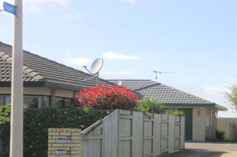 Photo of property in 53 Sandhurst Drive, Papamoa Beach, Papamoa, 3118