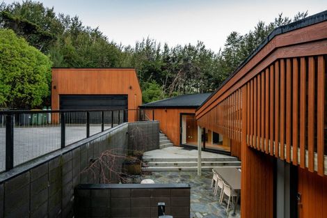 Photo of property in 18 Falcon Heights, Mount Creighton, Queenstown, 9371