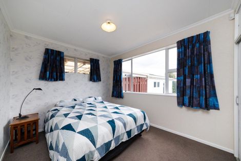 Photo of property in 20 Westhaven Grove, Takaro, Palmerston North, 4412