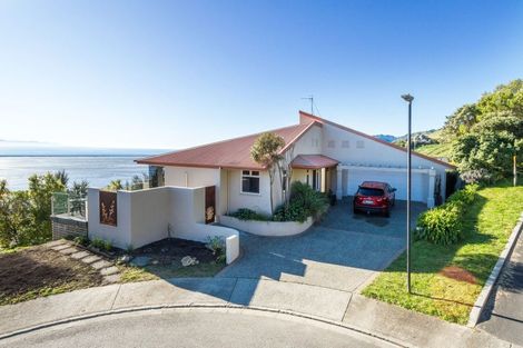 Photo of property in 5 Cape View, Atawhai, Nelson, 7010