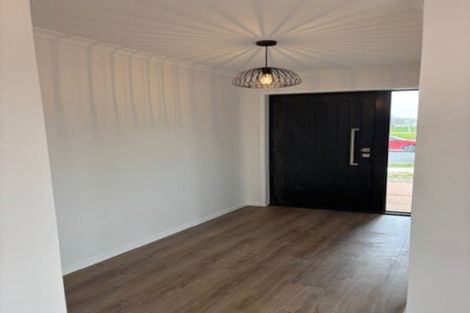 Photo of property in 10 Parkside Avenue, Feilding, 4702