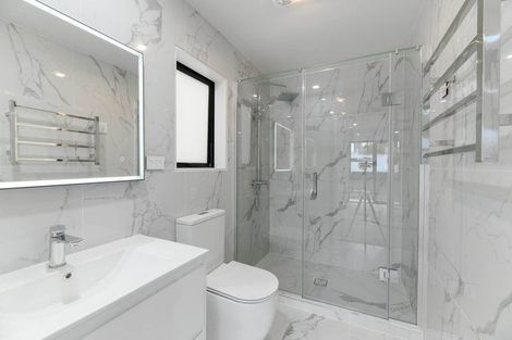 Photo of property in 44a Godley Road, Green Bay, Auckland, 0604