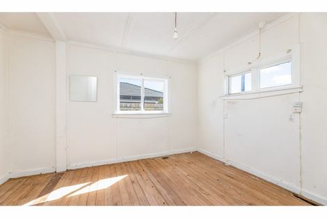 Photo of property in 393 Bower Avenue, Parklands, Christchurch, 8083