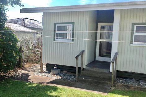 Photo of property in 9 Calgher Avenue, Waitara, 4320
