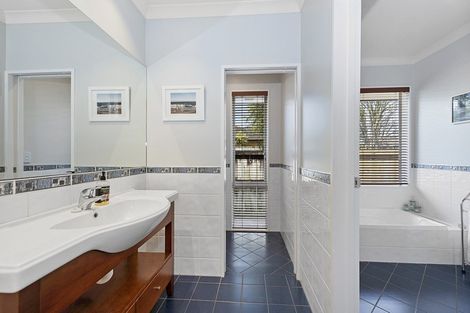 Photo of property in 8 Ravenscourt Place, Huntington, Hamilton, 3210