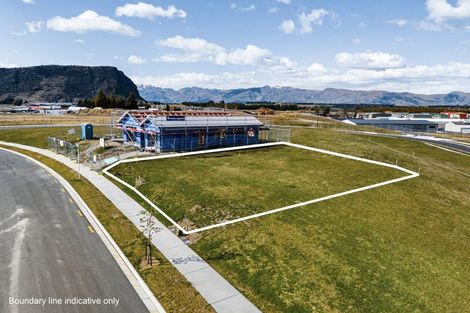 Photo of property in 42 Doug Ledgerwood Drive, Wanaka, 9305