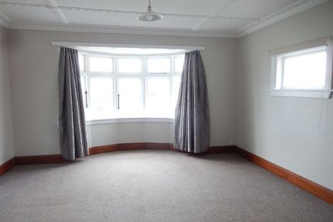 Photo of property in 20 Queens Drive, Kilbirnie, Wellington, 6022