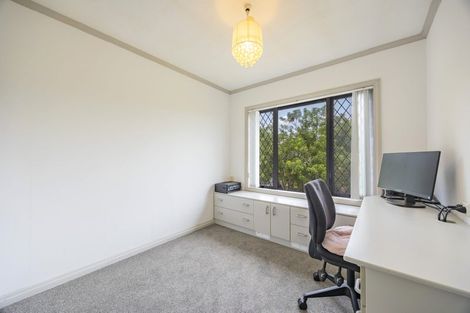 Photo of property in 17 Louise Place, Browns Bay, Auckland, 0630