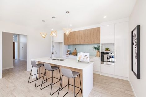 Photo of property in 8 Konoba Avenue, Kumeu, 0810