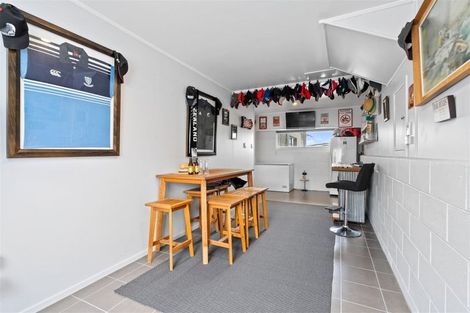 Photo of property in 15 Old Onerahi Road, Onerahi, Whangarei, 0110