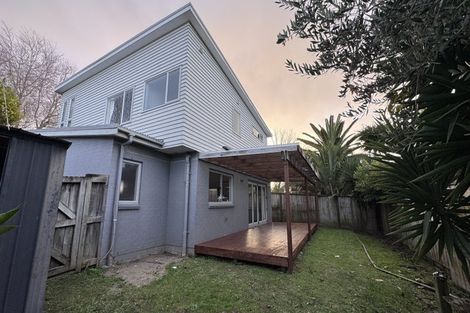 Photo of property in 6c Beldon Place, Pakuranga Heights, Auckland, 2010