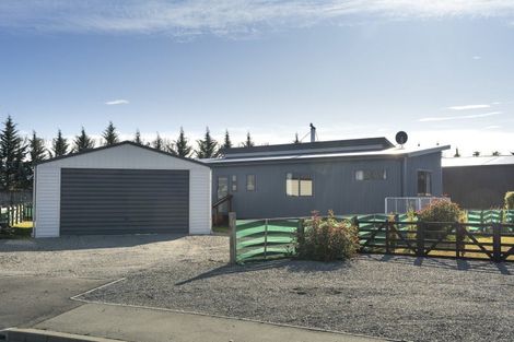 Photo of property in 17 Cirrus Place, Omarama, 9412