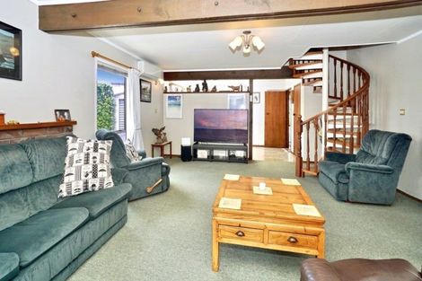 Photo of property in 46 Lee Street, Te Puke, 3119