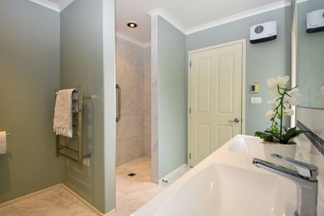 Photo of property in 17 Carrington Drive, Carterton, 5713