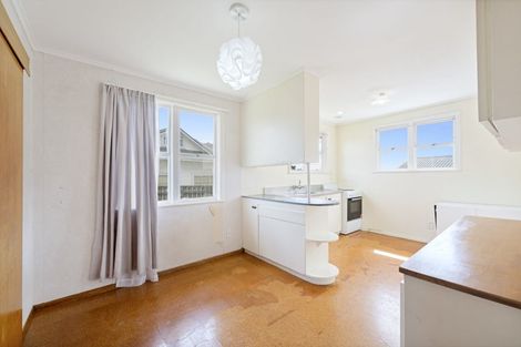 Photo of property in 41 St Leonards Road, Kelston, Auckland, 0602