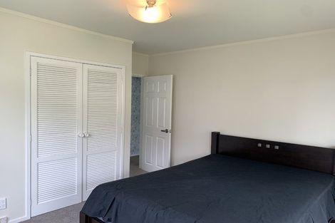 Photo of property in 2/103 Sunset Road, Totara Vale, Auckland, 0632