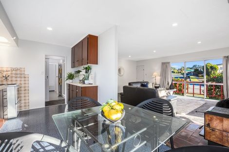 Photo of property in 104 Omapere Street, Whitby, Porirua, 5024