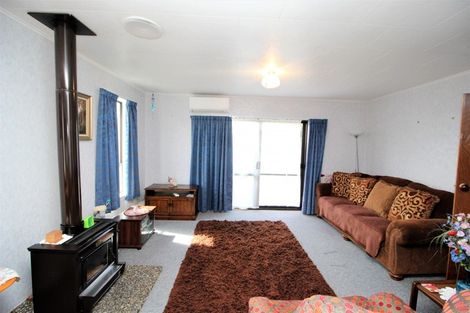 Photo of property in 81 Fergusson Street, Woodville, 4920