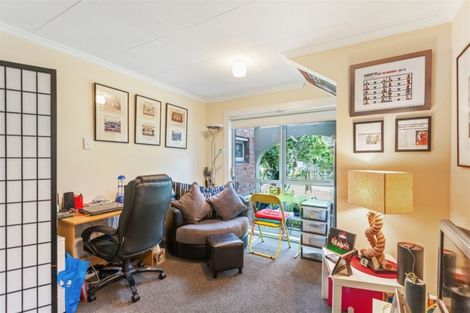 Photo of property in 41 Main Road, Redcliffs, Christchurch, 8081