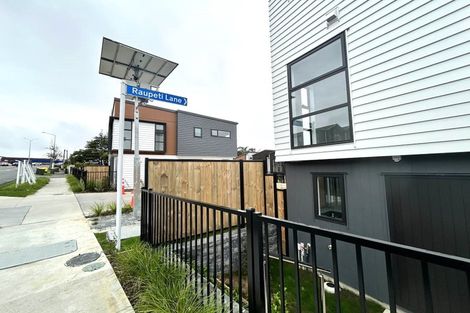 Photo of property in 4 Raupeti Lane, Henderson, Auckland, 0612