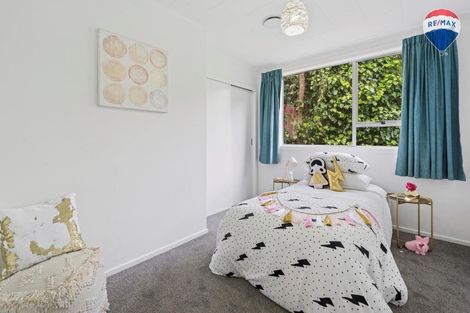 Photo of property in 86 Holborn Drive, Stokes Valley, Lower Hutt, 5019