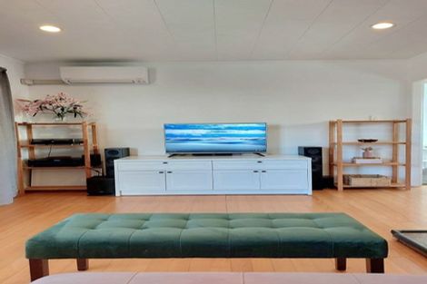 Photo of property in 21 Flaxdale Street, Birkdale, Auckland, 0626